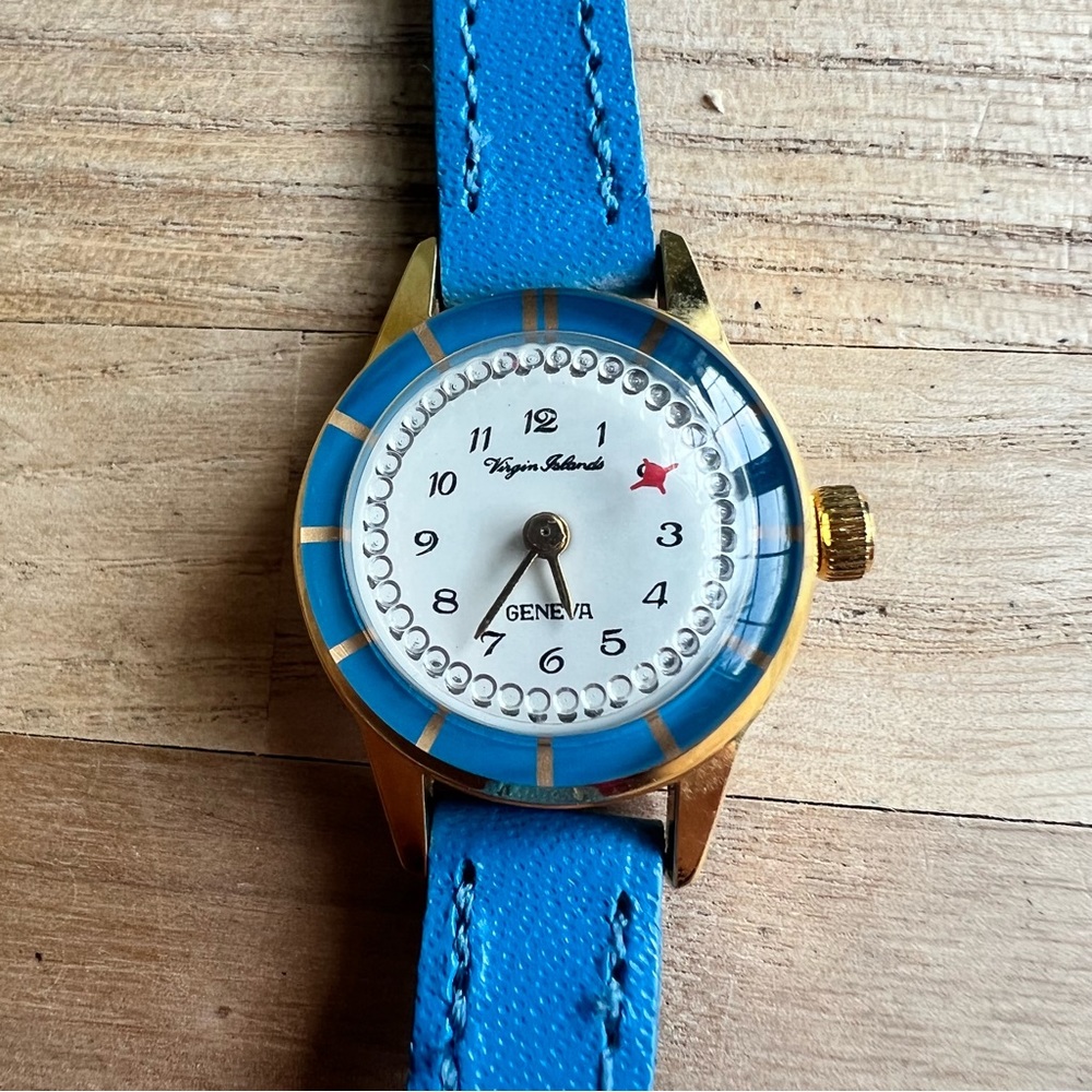Retro Geneva ladies mechanical blue watch